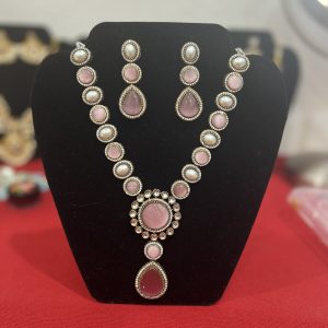 Kundan with Pearl set